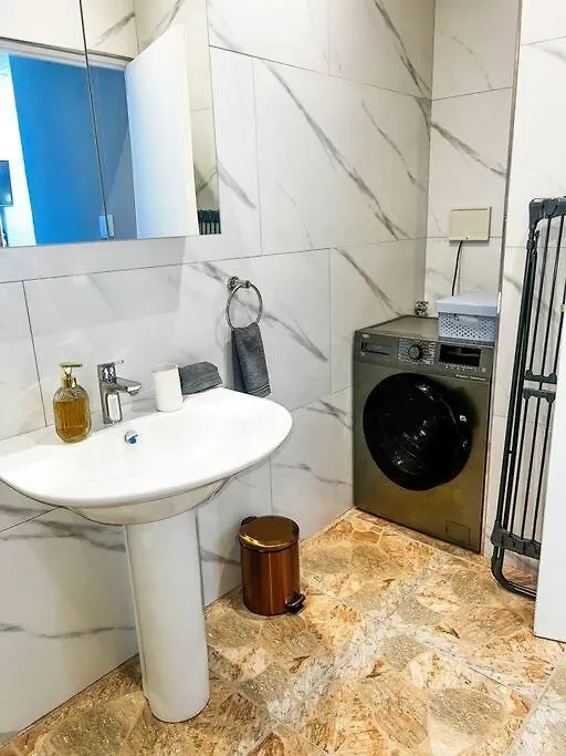 Cozy Two Bedroom Central Cpt Apartment Fully Equipped Κέιπ Τάουν